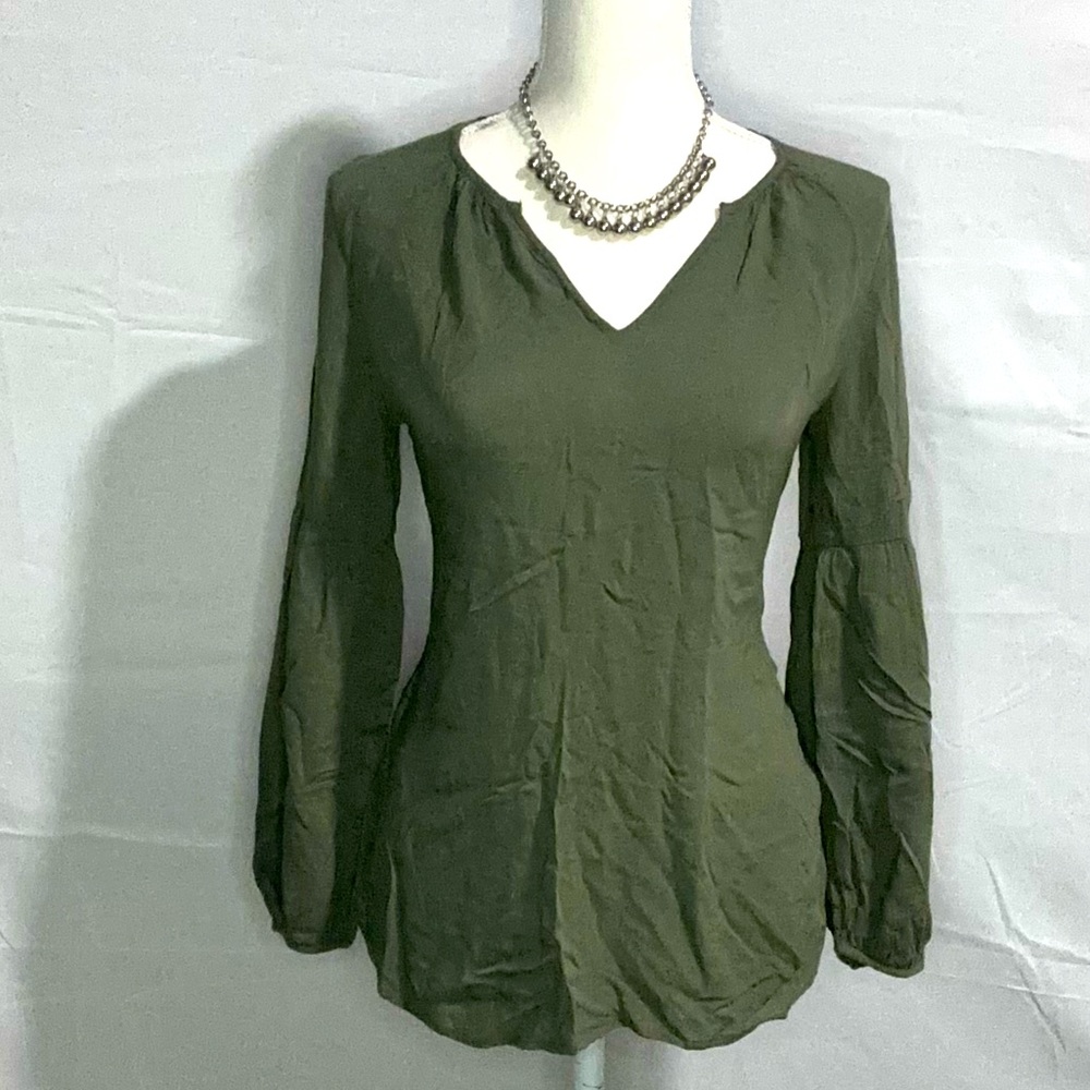 Blouses/flannels/button downs-2 for $15 or 3 for $20 (Mix & Match)